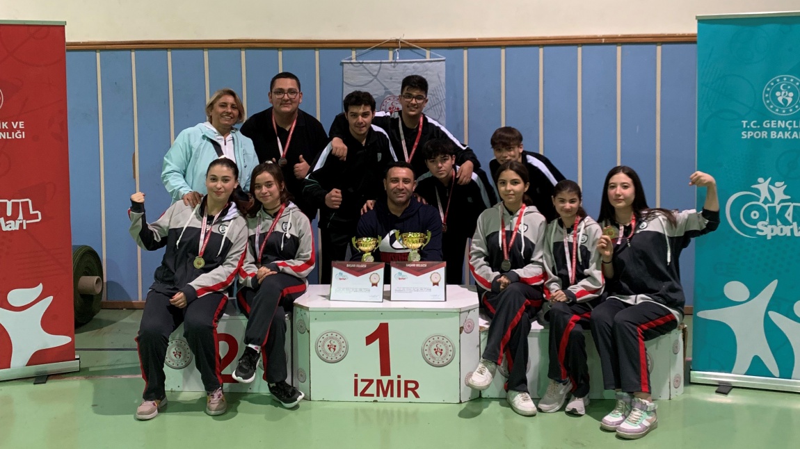 İZMİR Okullararası Dart Genç Kız-Erkek Şampiyonası'nda MERSİNLİ FARKI!